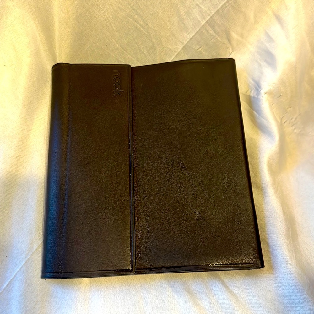 Brown Leather Folio Case for Barnes & Noble Nook Device